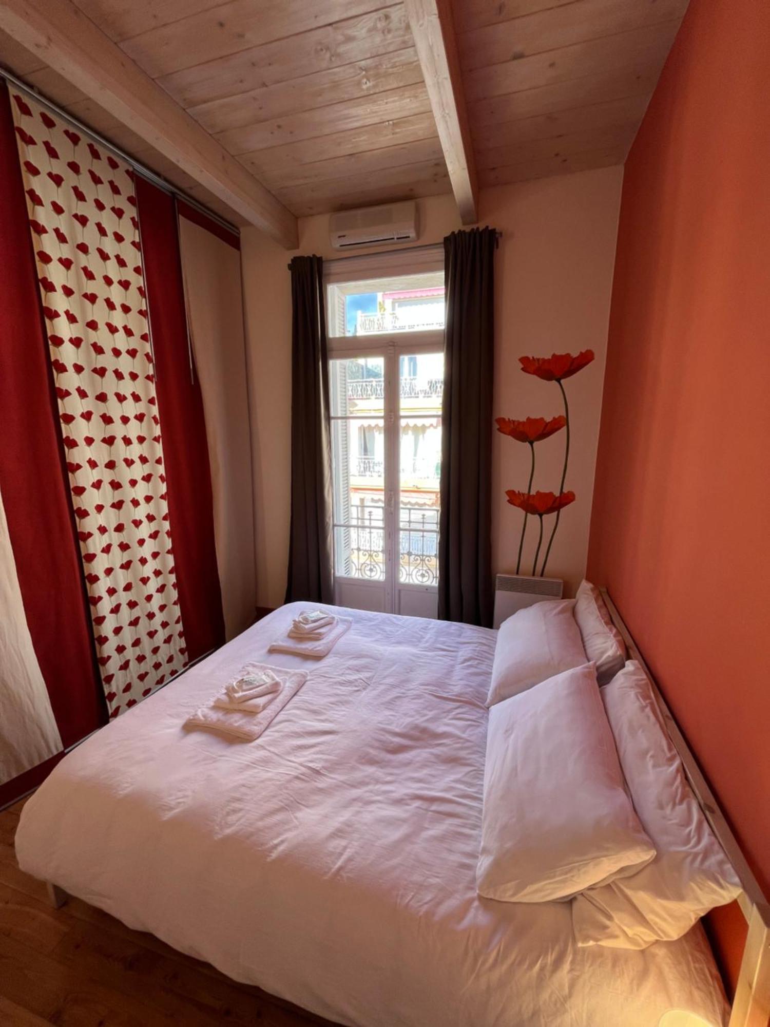 Maison Re- Splendido Appartamento Centro Mentone Luaran gambar